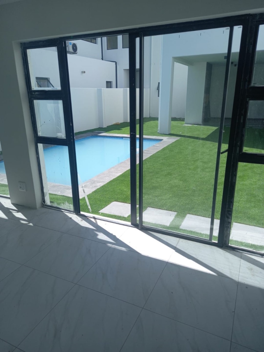 3 Bedroom Property for Sale in Sandown Western Cape